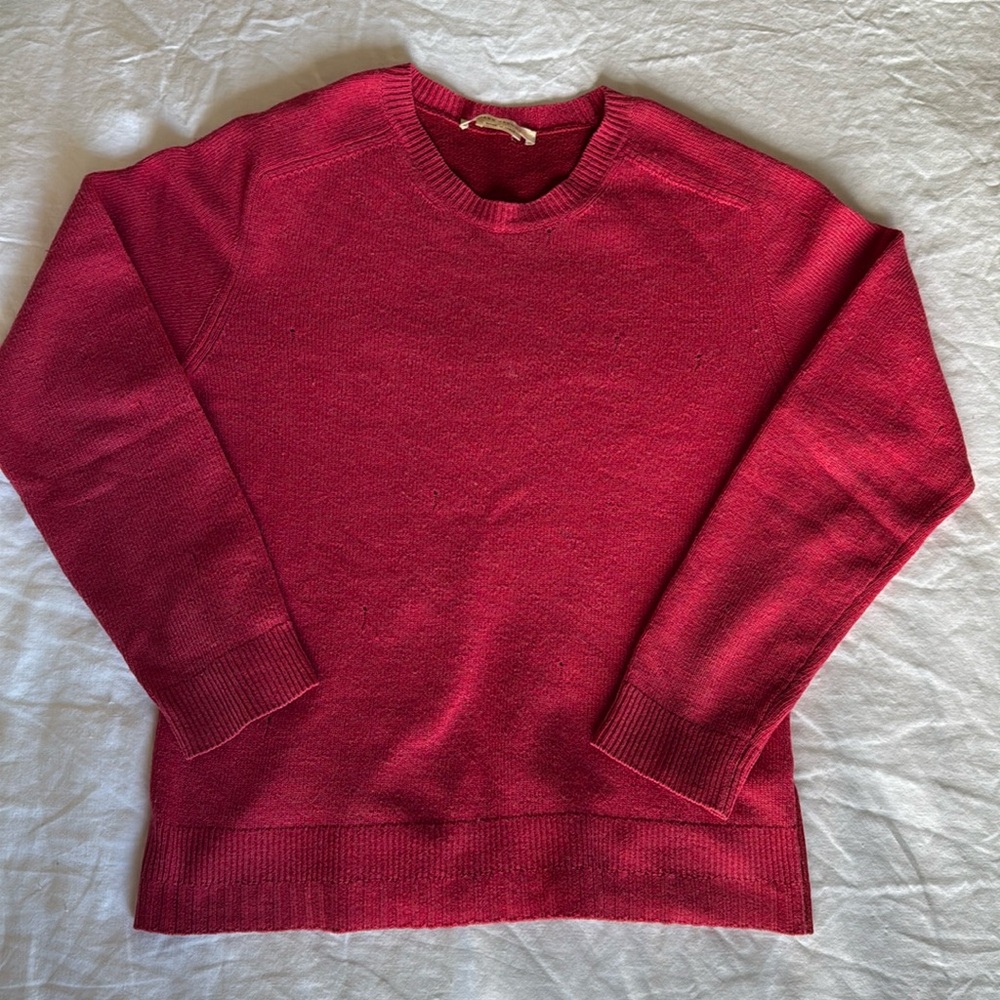 Marc Jacobs red sweater with intentional factory distressing men’s large slim